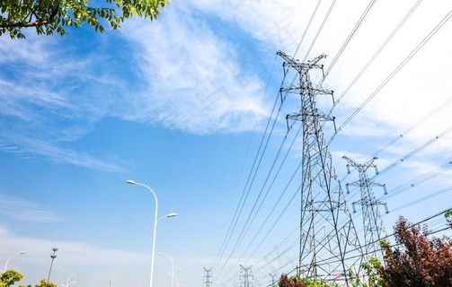 电力电塔高压线图片 电力电塔高压线图片