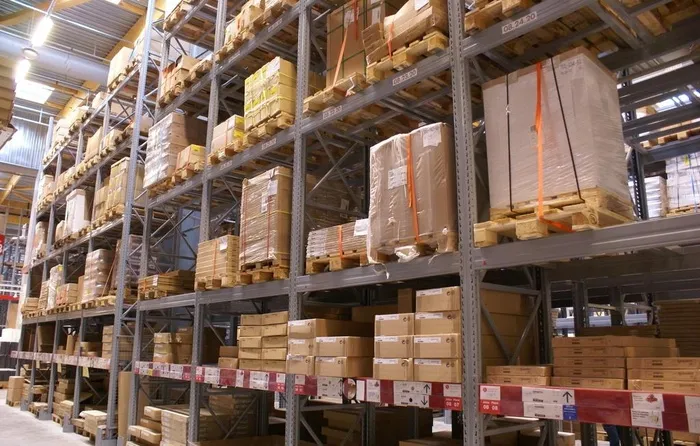 仓库货架 纸箱图片