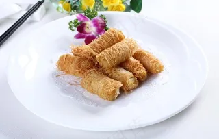 金丝榴莲酥图片