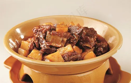 土豆焖排骨图片 土豆焖排骨图片