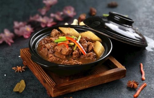 萝卜牛腩煲图片