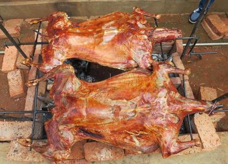 烤全羊图片