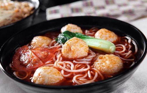 番茄丸子面 米线图片