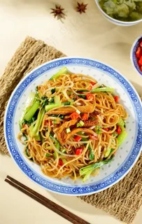 青菜肉丝鸡蛋炒粉图片 青菜肉丝鸡蛋炒粉图片