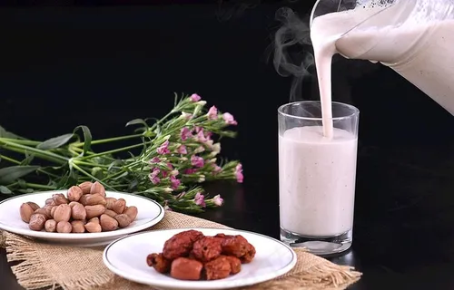 红枣花生汁图片 红枣花生汁图片