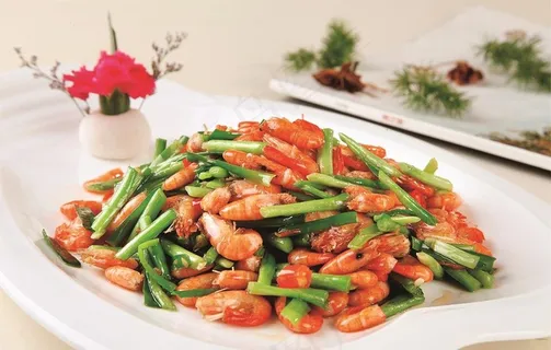 韭菜炒河虾图片 韭菜炒河虾图片