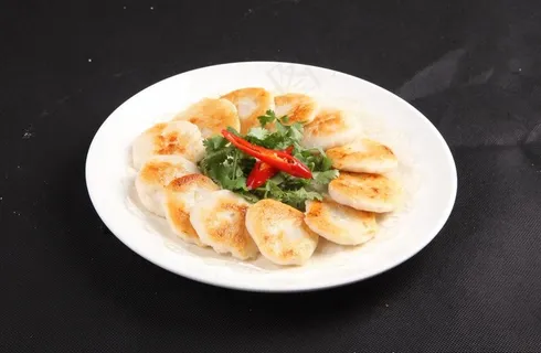 香煎墨鱼饼图片 香煎墨鱼饼图片
