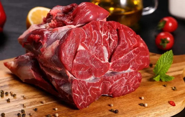 *鲜嫩红色牛肉图片