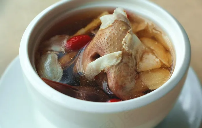 西洋参老鸽汤图片