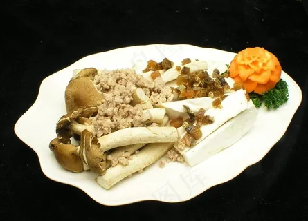 马介休肉碎炒珍菌图片 马介休肉碎炒珍菌图片