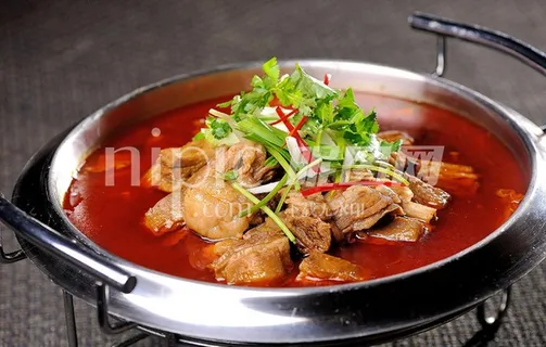 红汤羊肉图片 红汤羊肉图片