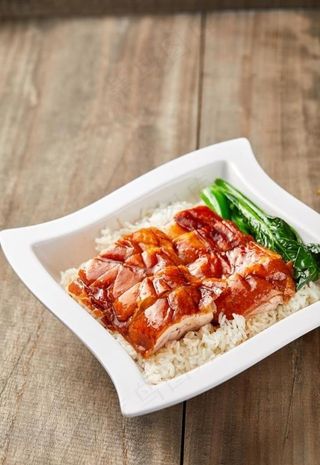 脆皮烧鸭饭图片