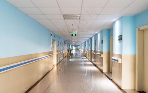 医院走廊建筑安静背景素材图片