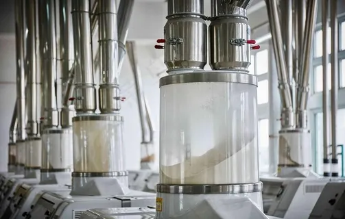 面粉加工车间图片