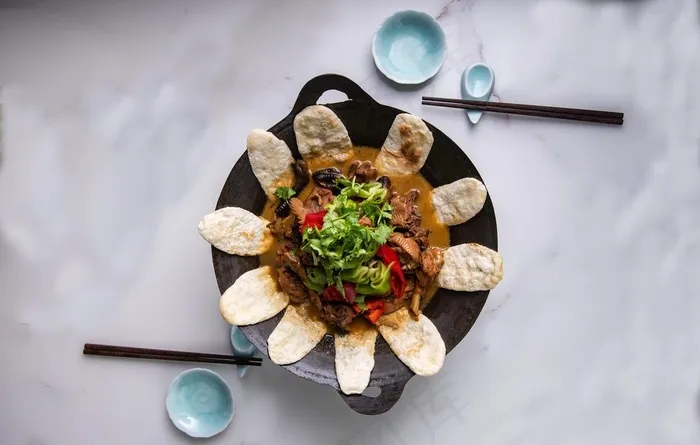 地锅鸡图片