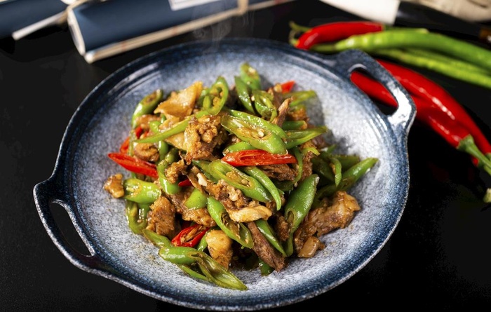 青红椒小炒拆骨肉图片
