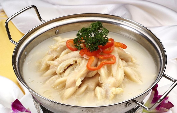 酸汤鸭掌图片