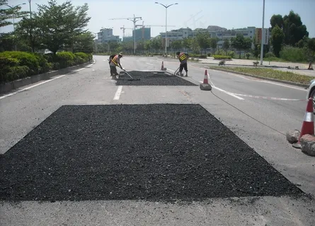 道路修补施工现场图片