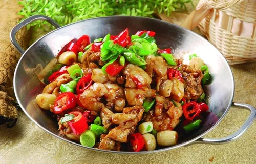 干锅牛蛙图片 干锅牛蛙图片