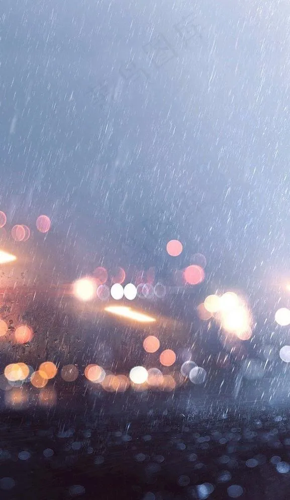 朦胧细雨 绵延细雨中的灯光图片psd模版下载