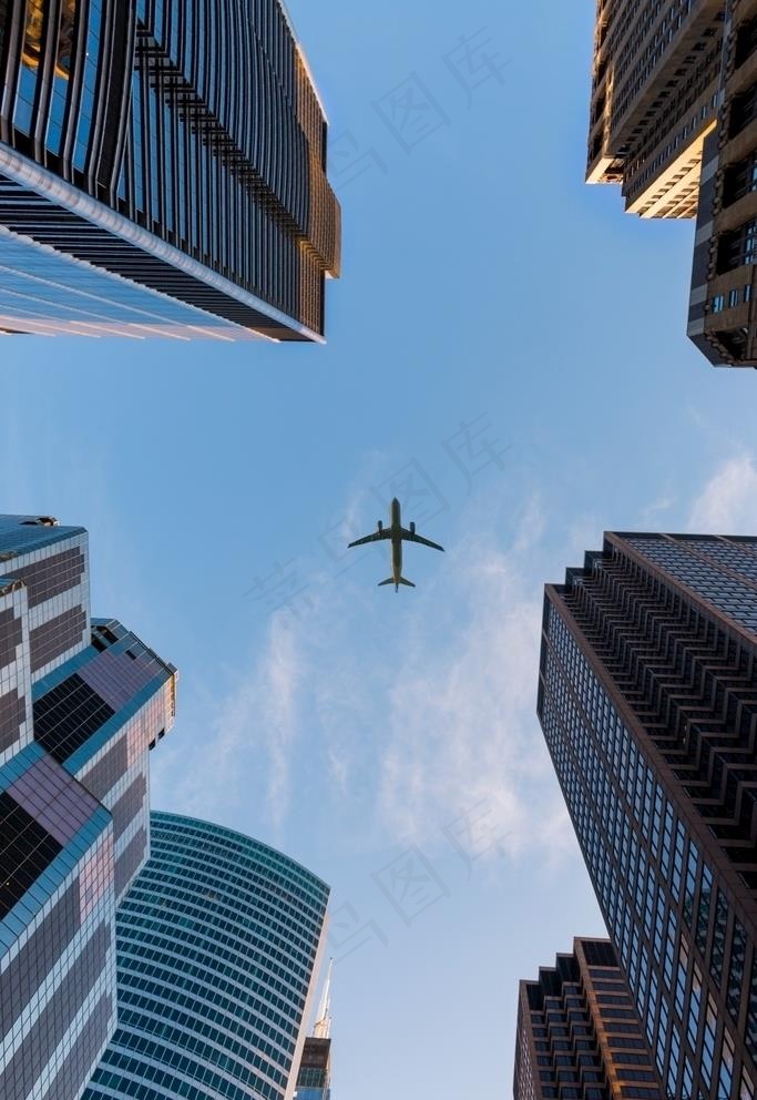 高楼建筑飞机图片