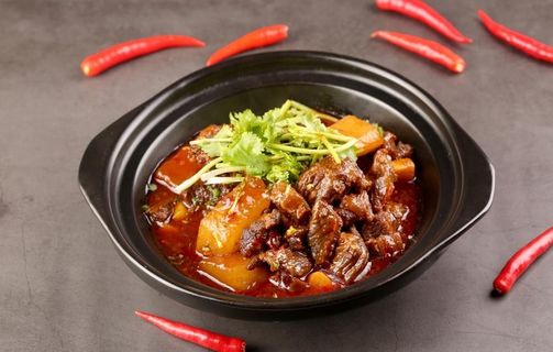 萝卜牛腩煲图片