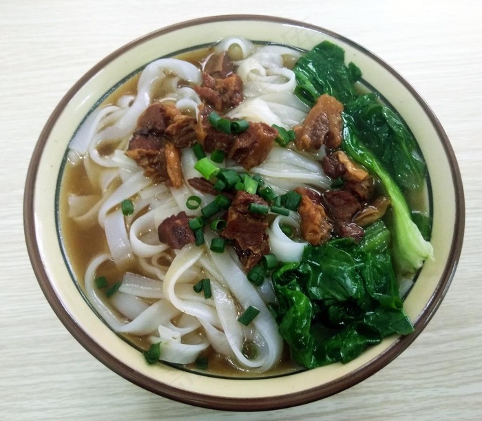 牛腩河粉图片