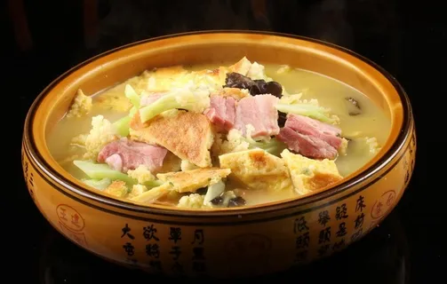 花菜烩蛋饼图片 花菜烩蛋饼图片