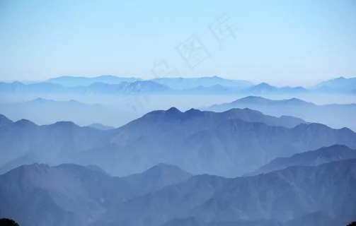 层峦叠嶂图片 层峦叠嶂图片