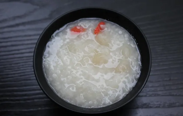 枸杞粥图片