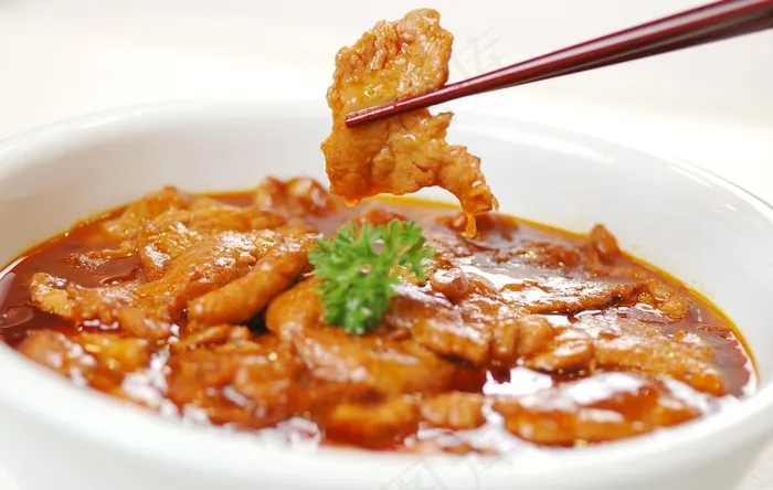 水煮嫩牛肉图片