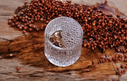 红高粱白酒酒花图片 红高粱白酒酒花图片