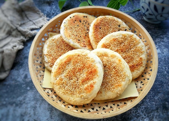 香脆芝麻烧饼图片