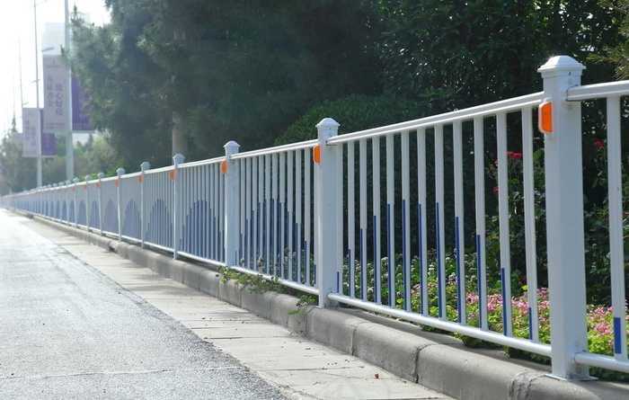 市政道路护栏图片