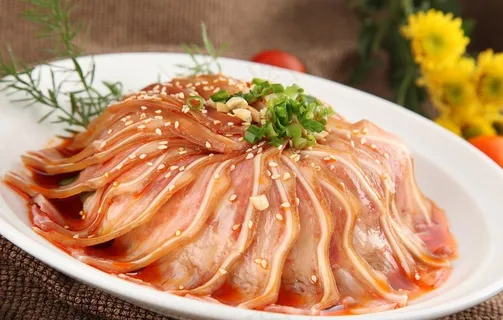 红油耳片图片 红油耳片图片