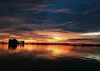 暴雨后的海口图片