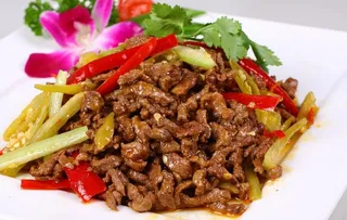 野山椒牛肉丝图片