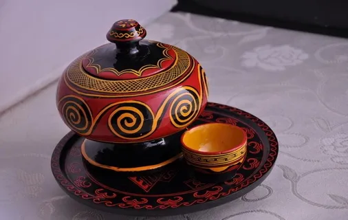 彝族漆器图片