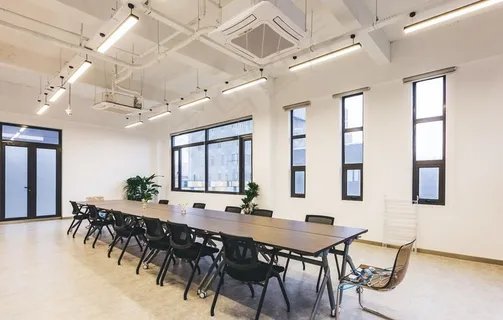 公司会议室环境图片