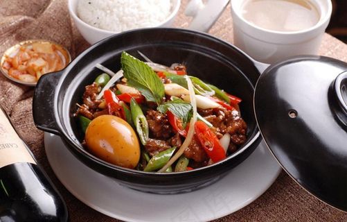 餐三杯土鸡饭图片