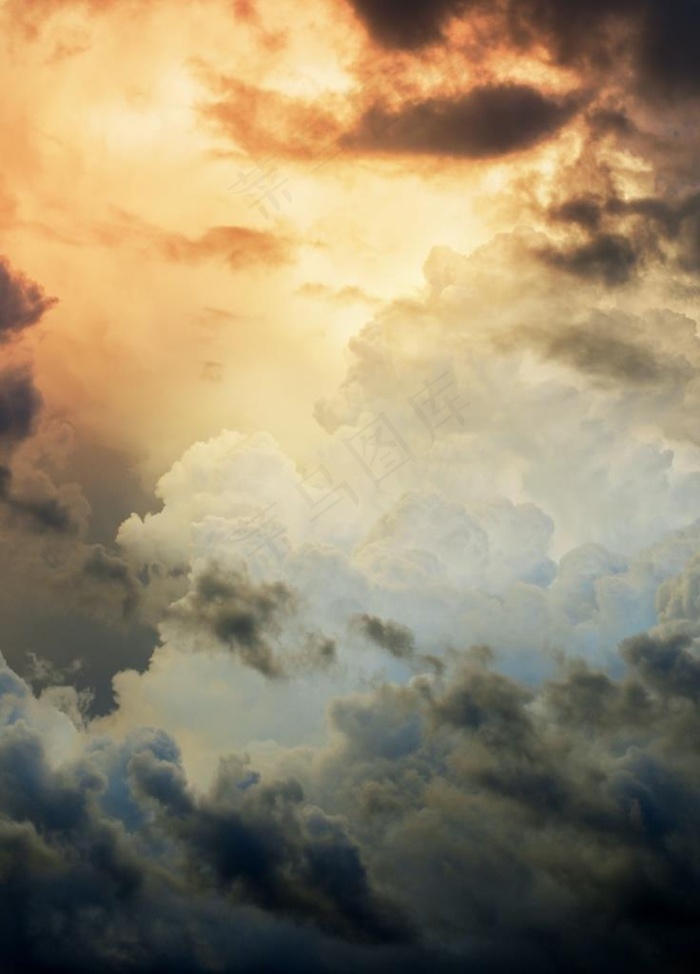 阴天电影云朵图片