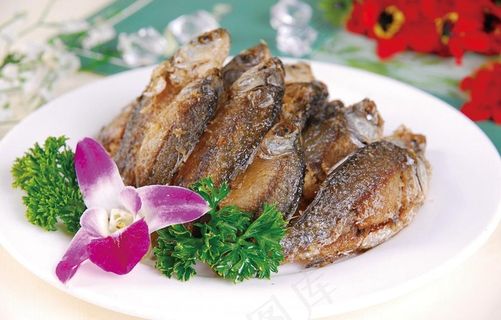干炸小鲫鱼图片