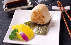 日式饭团图片