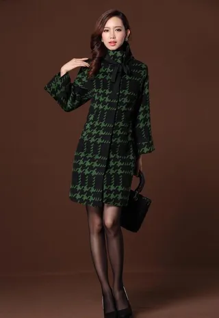 美女大衣图图片