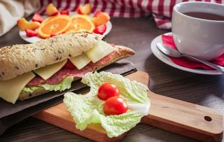 三明治美味早餐图片