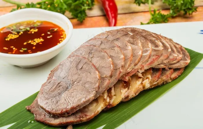 沾汁牛肉图片