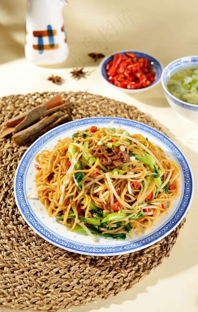 肉丝炒粉图片