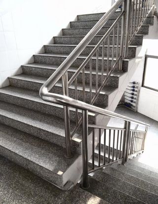 不锈钢楼梯扶手图片
