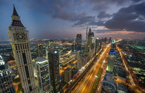 繁华大城市夜景图片