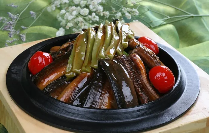 石锅鳝片图片